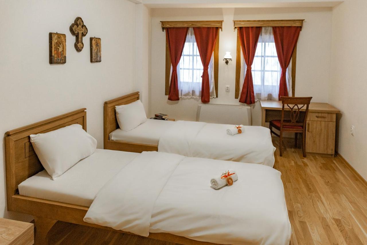 Guest Mansion, Гостински Палат Rostusa Exterior foto